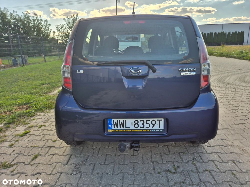 Daihatsu Sirion - 25