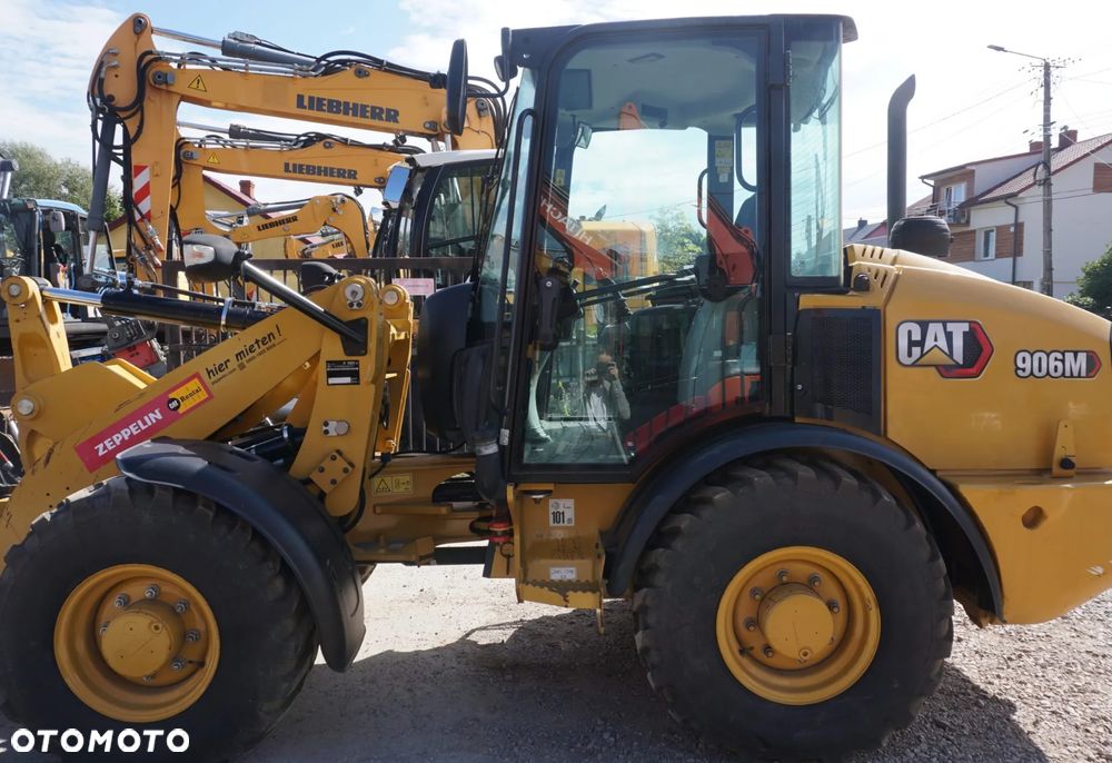 Caterpillar CAT 906 - 7