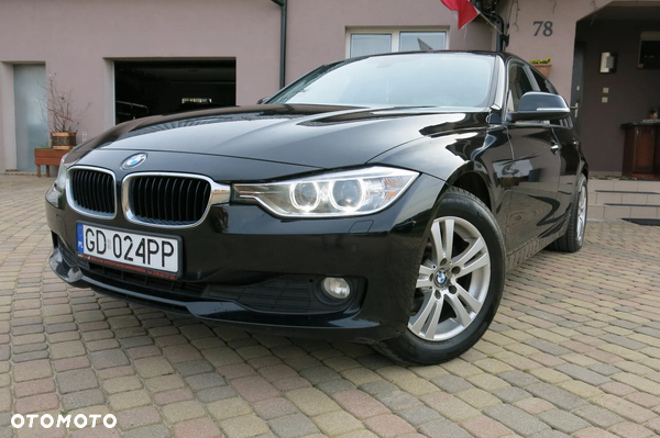 BMW Seria 3 318d Touring