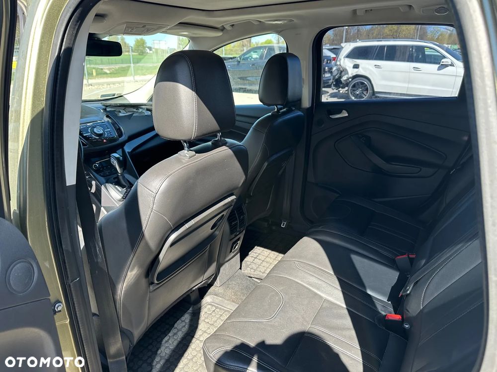 Ford Kuga - 10