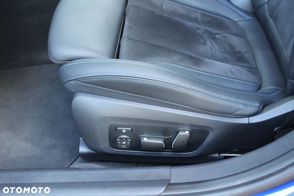 BMW Seria 3 M340i xDrive - 30
