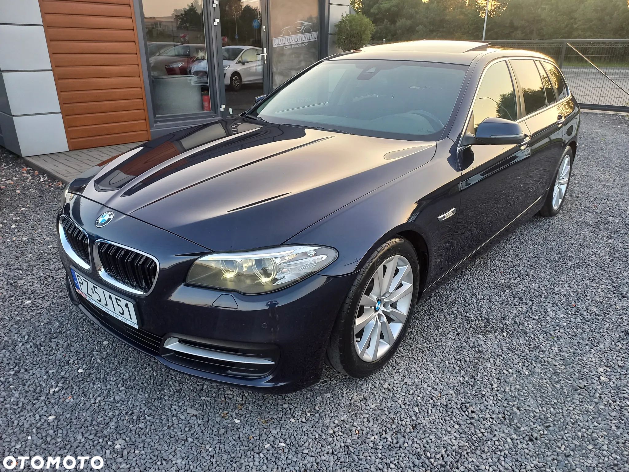 BMW Seria 5 520d Touring - 1