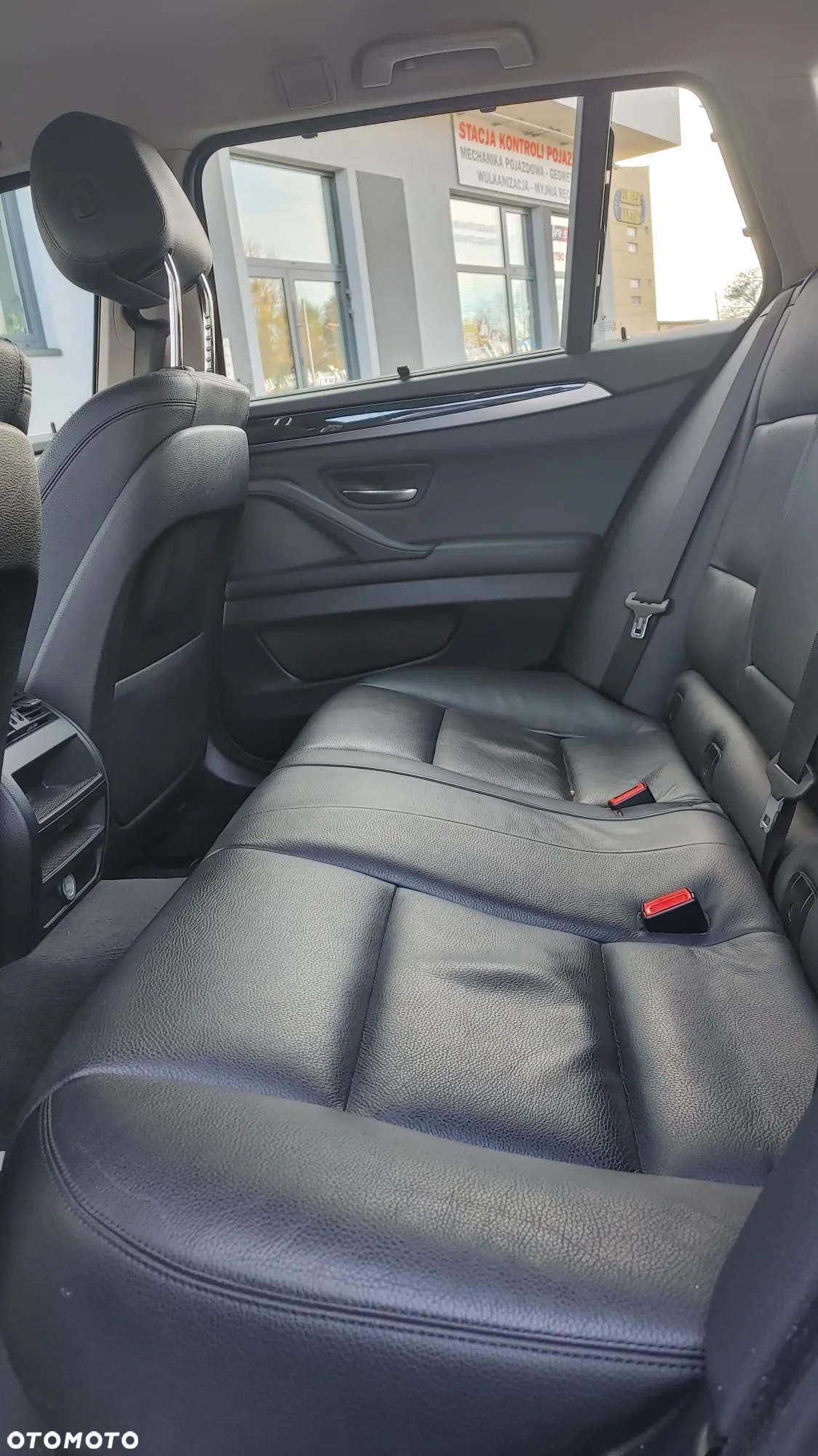 BMW Seria 5 528i xDrive - 8