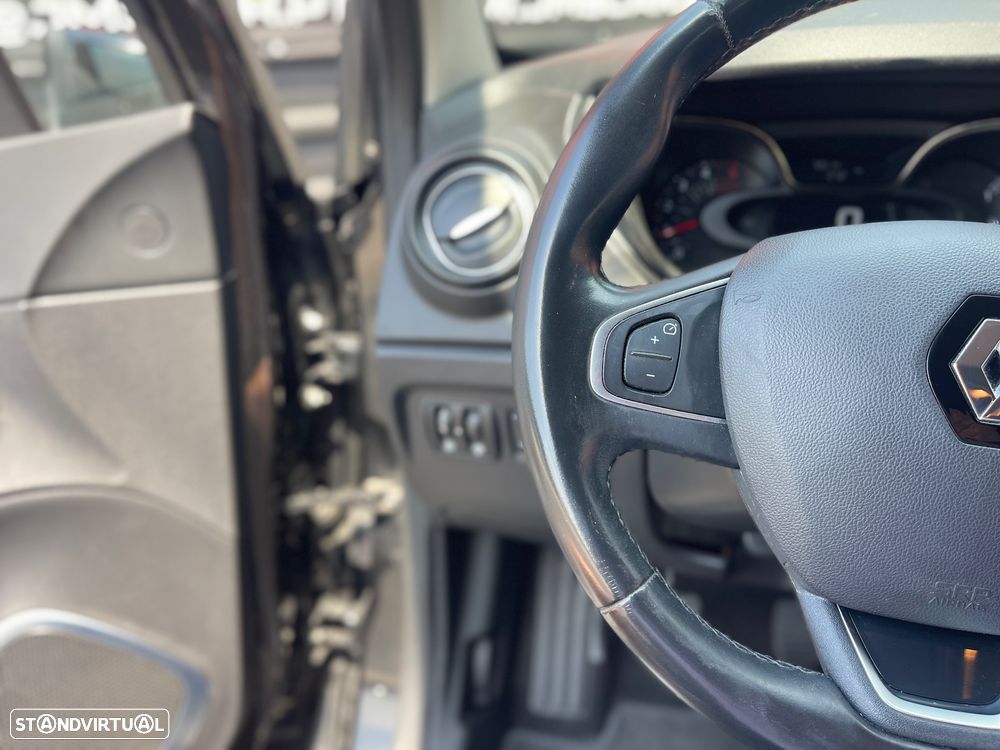 Renault Captur 1.5 dCi Exclusive - 17