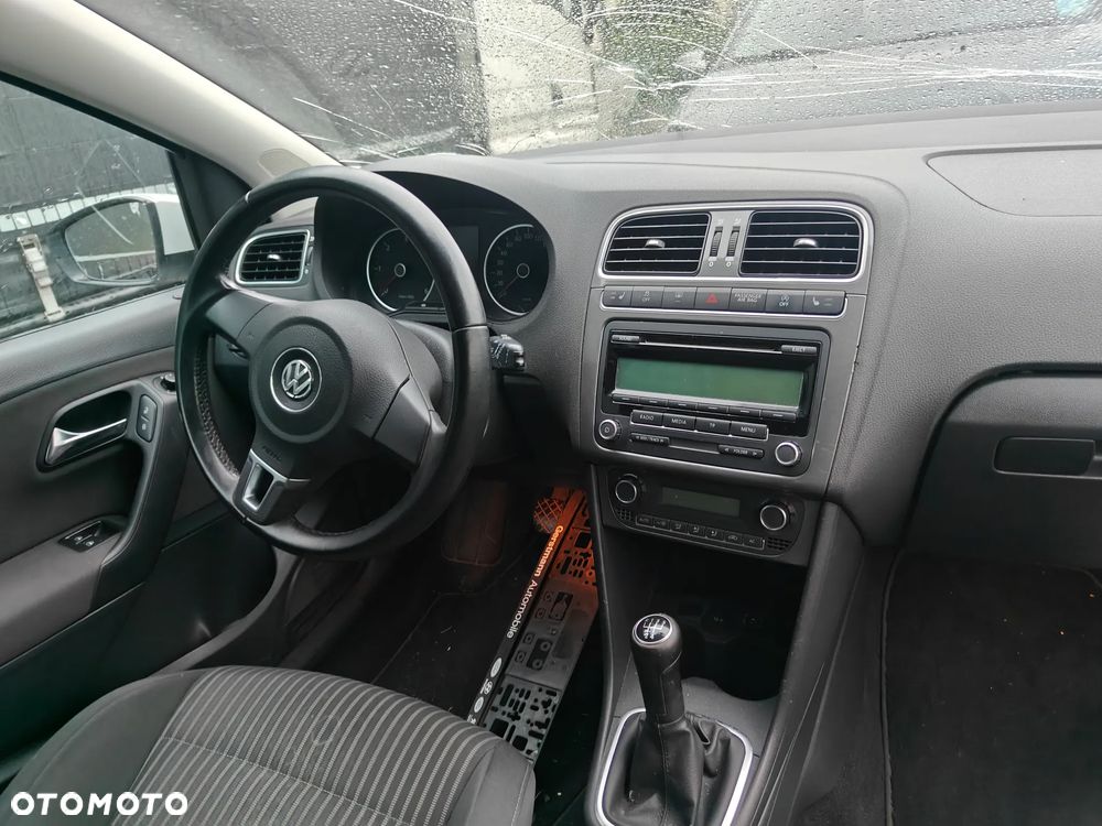 Volkswagen Polo 1.6 TDI Blue Motion Technology Highline - 8