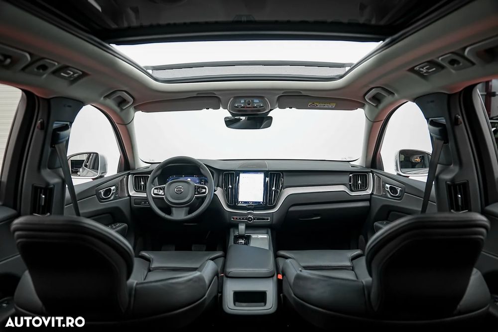 Volvo XC 60 T6 AWD Ultra Dark - 2