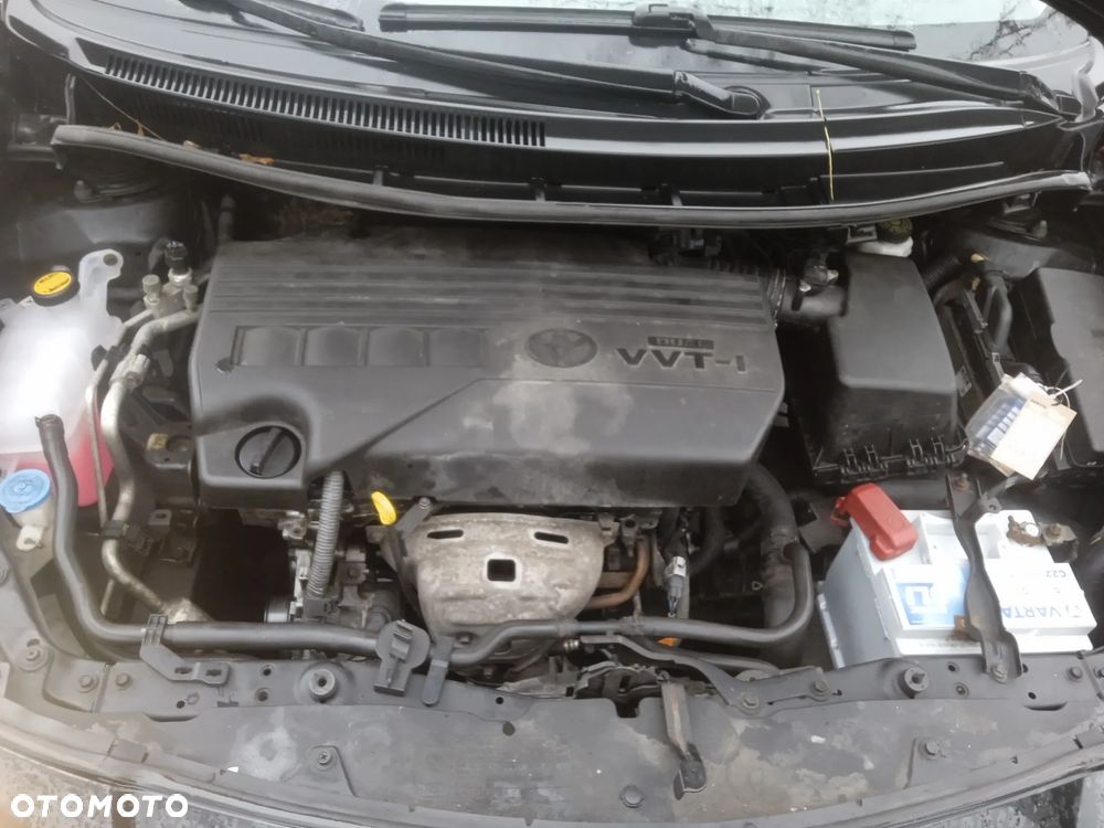 Toyota Auris - 4