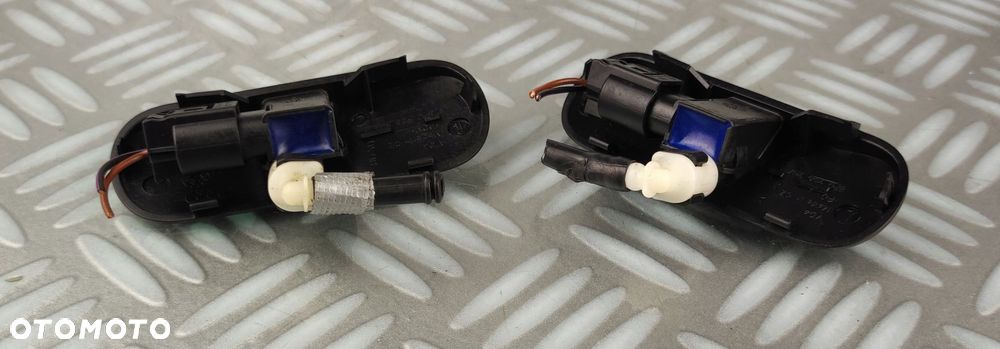 dysza spryskiwacza szyby przedniej lewa prawa grzana AUDI A3 II 2 8P - 4