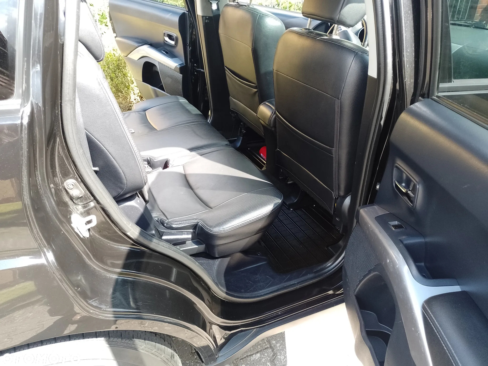 Mitsubishi Outlander 2.2 DID Intense + - 29
