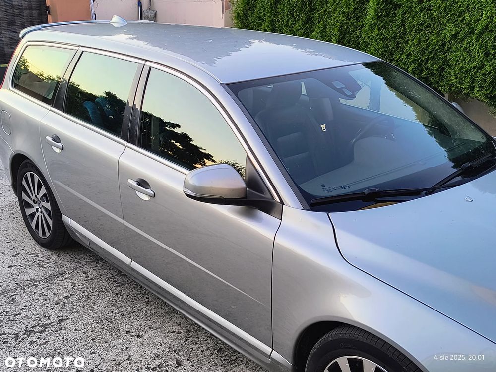 Volvo V70 D2 Momentum - 18