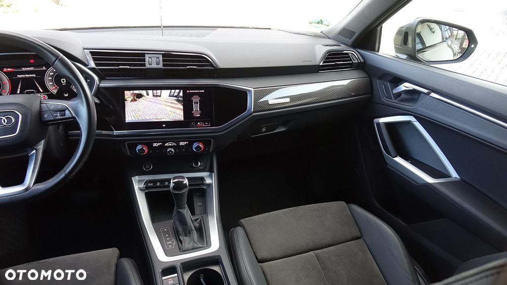 Audi Q3 Sportback - 32