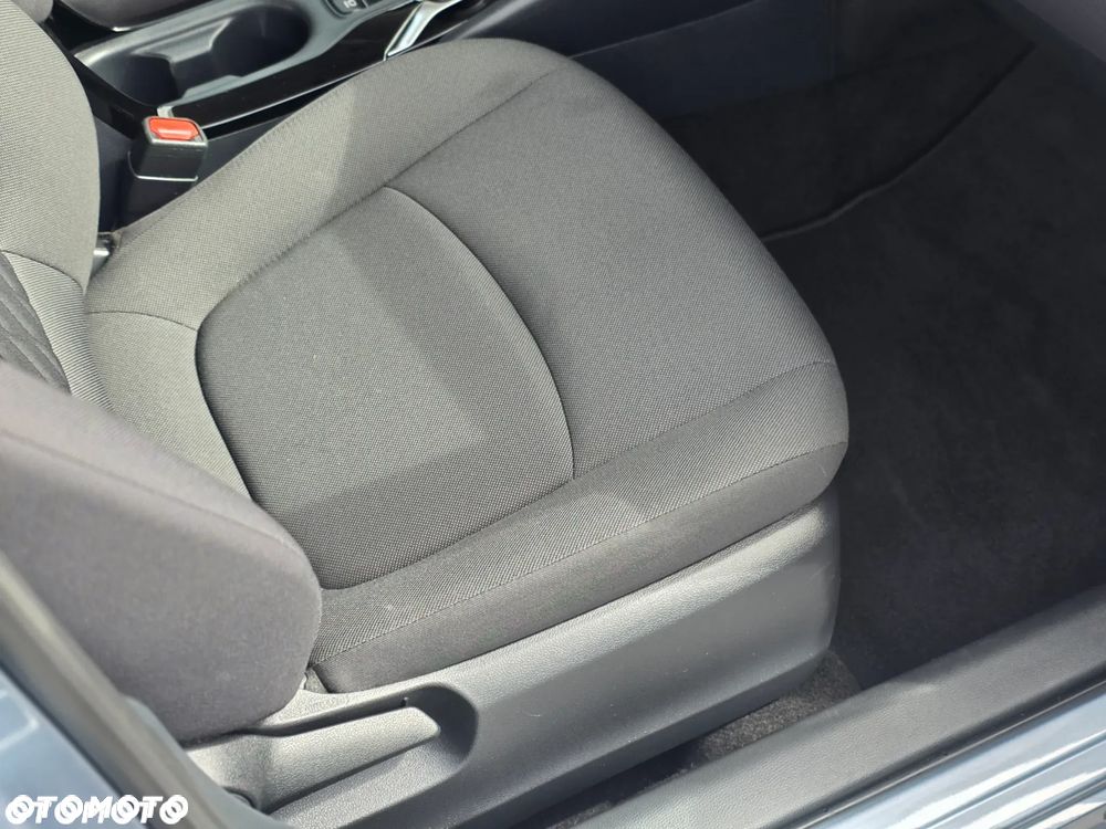 Toyota Corolla 1.5 Comfort - 33