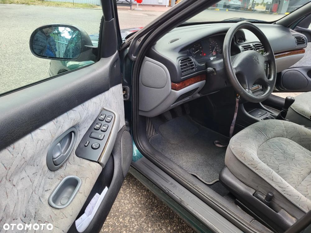 Peugeot 406 - 8