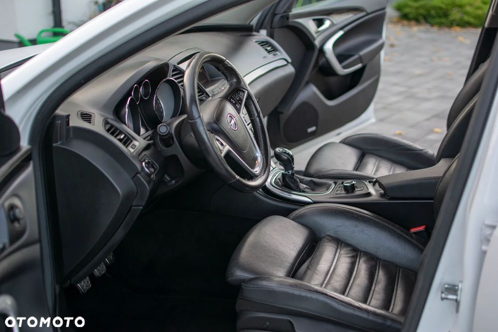 Opel Insignia - 33