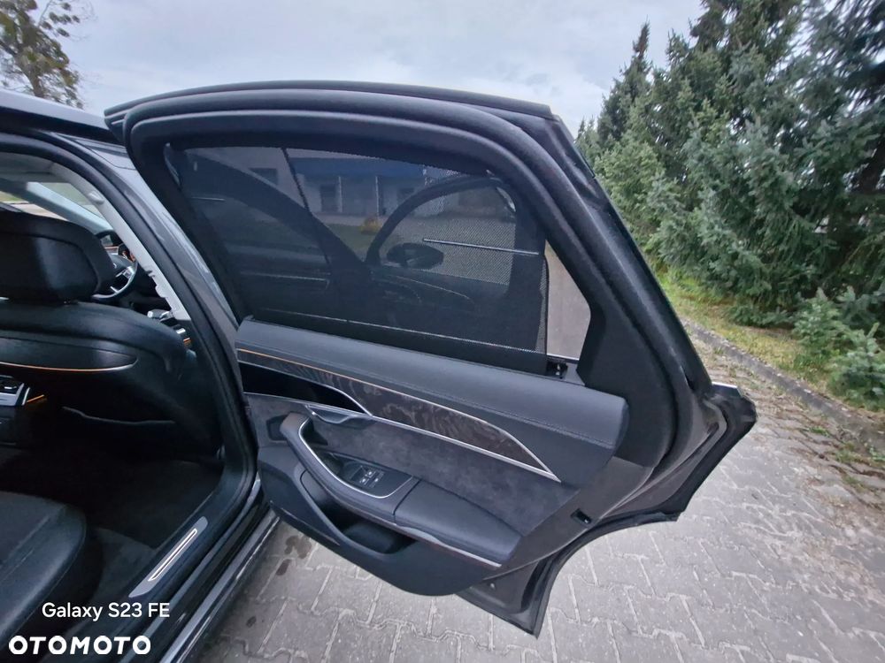 Audi A8 L 55 TFSI quattro tiptronic - 25