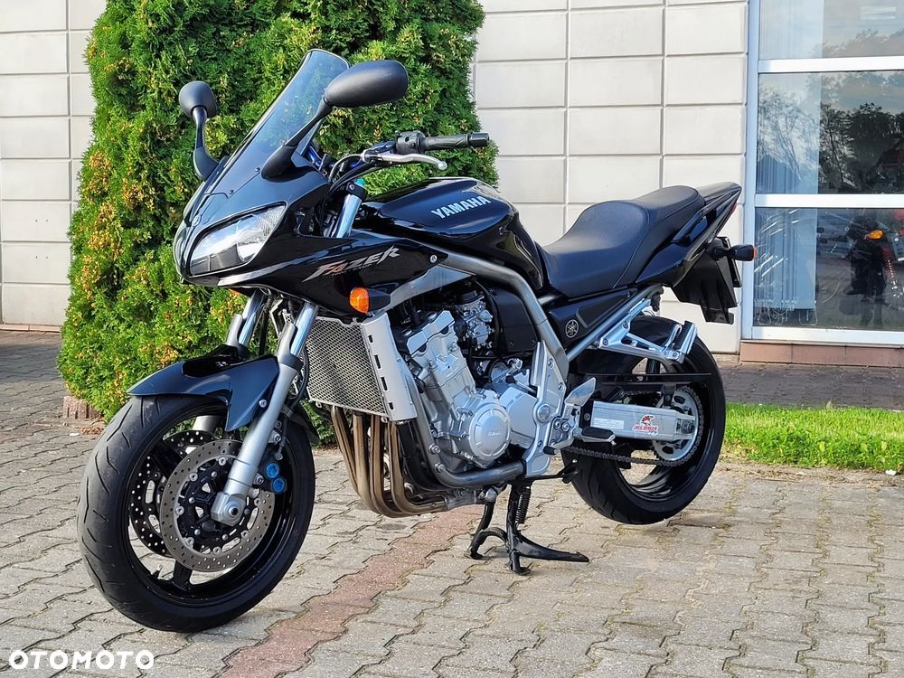 Yamaha FZS - 5