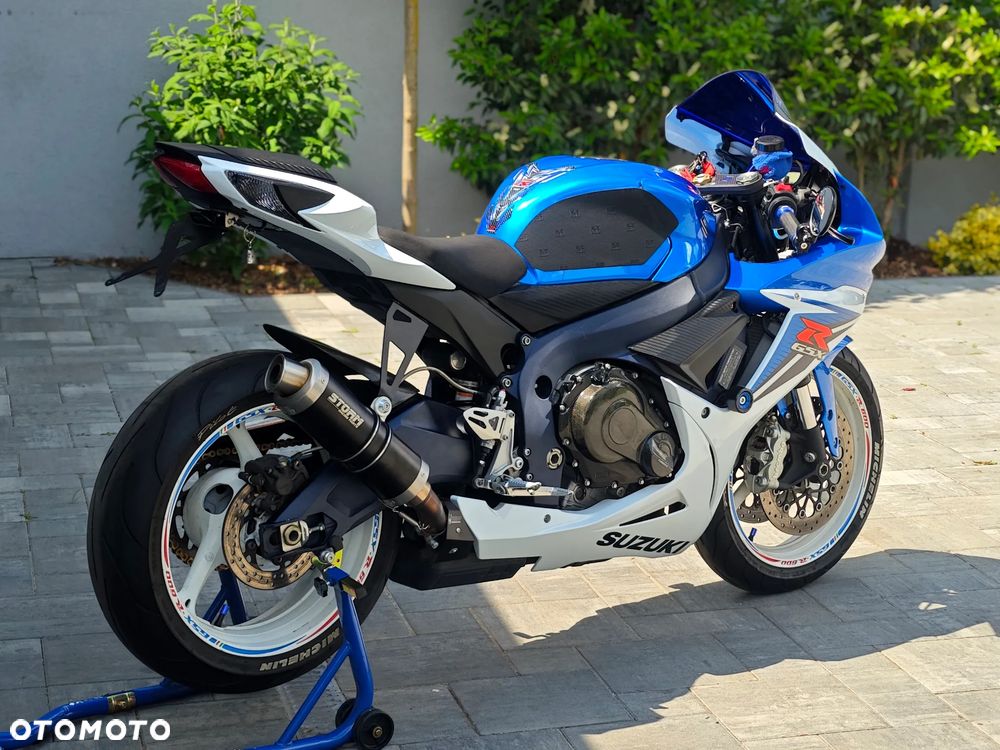 Suzuki GSX-R - 28
