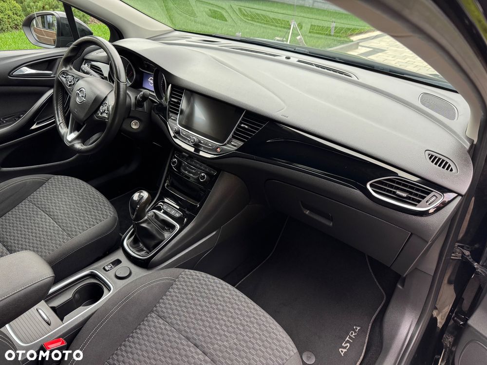 Opel Astra 1.4 Turbo Dynamic - 24