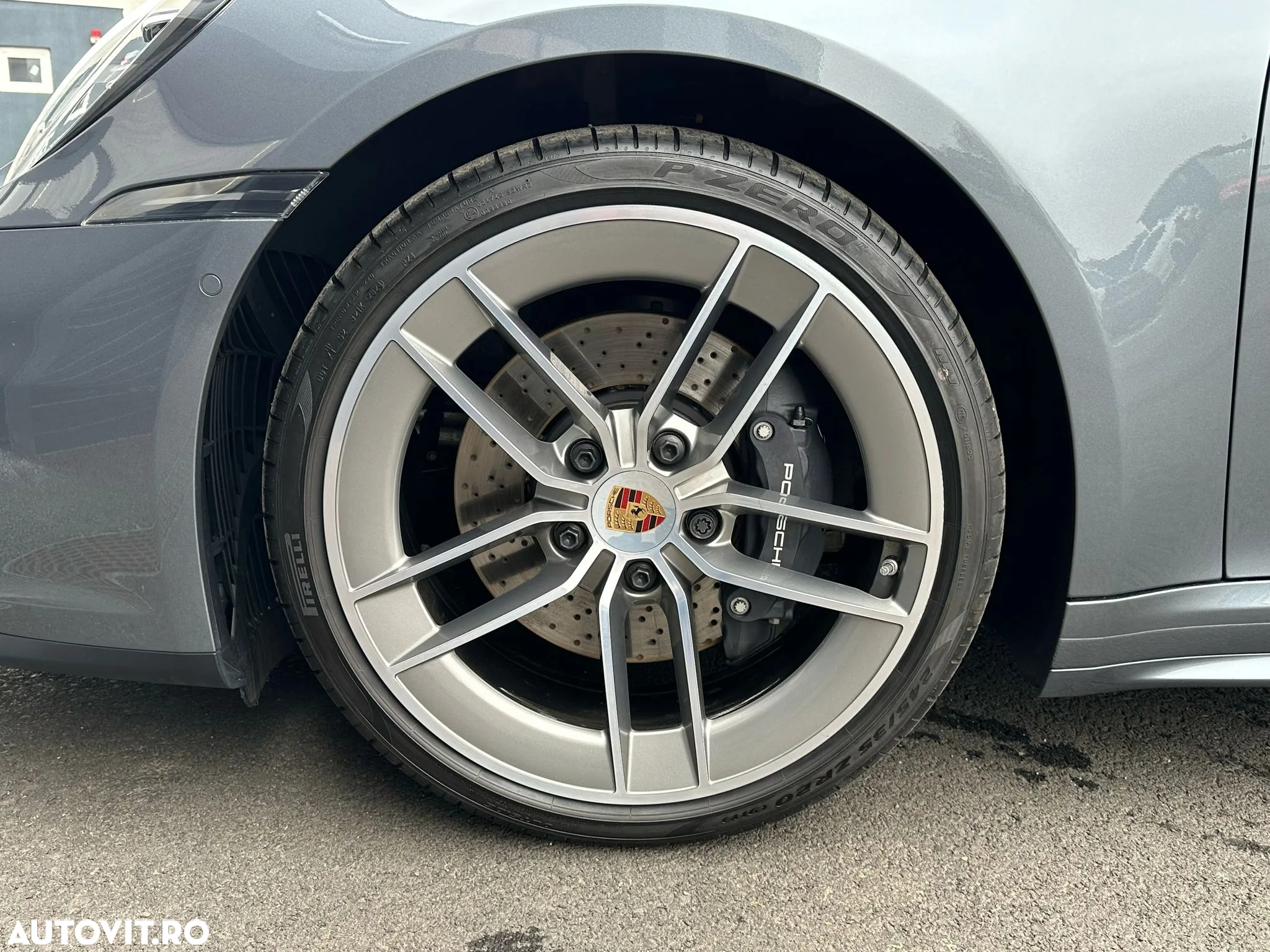 Porsche 911 Carrera Cabriolet PDK - 16