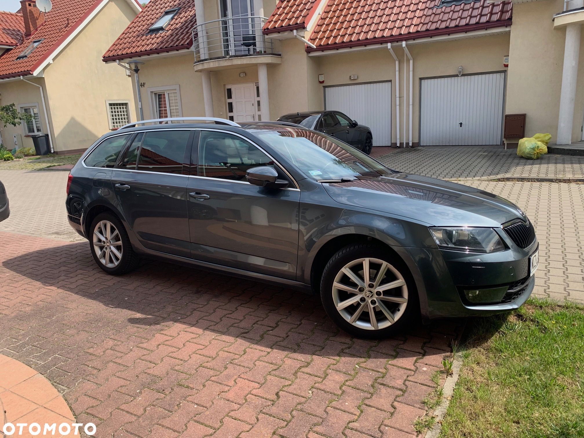 Skoda Octavia 2.0 TDI Style DSG - 1
