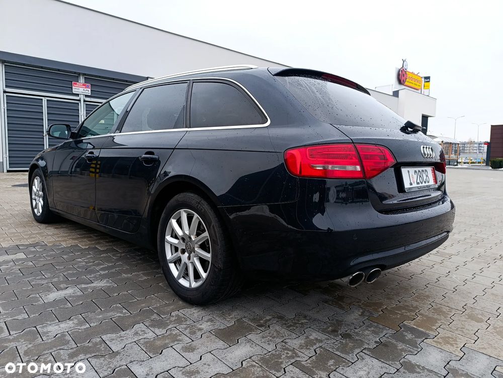 Audi A4 Avant 2.0 TDI DPF Ambiente - 4