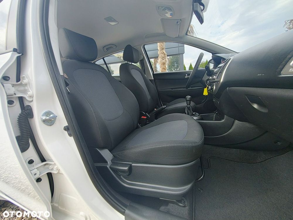 Hyundai i20 - 30