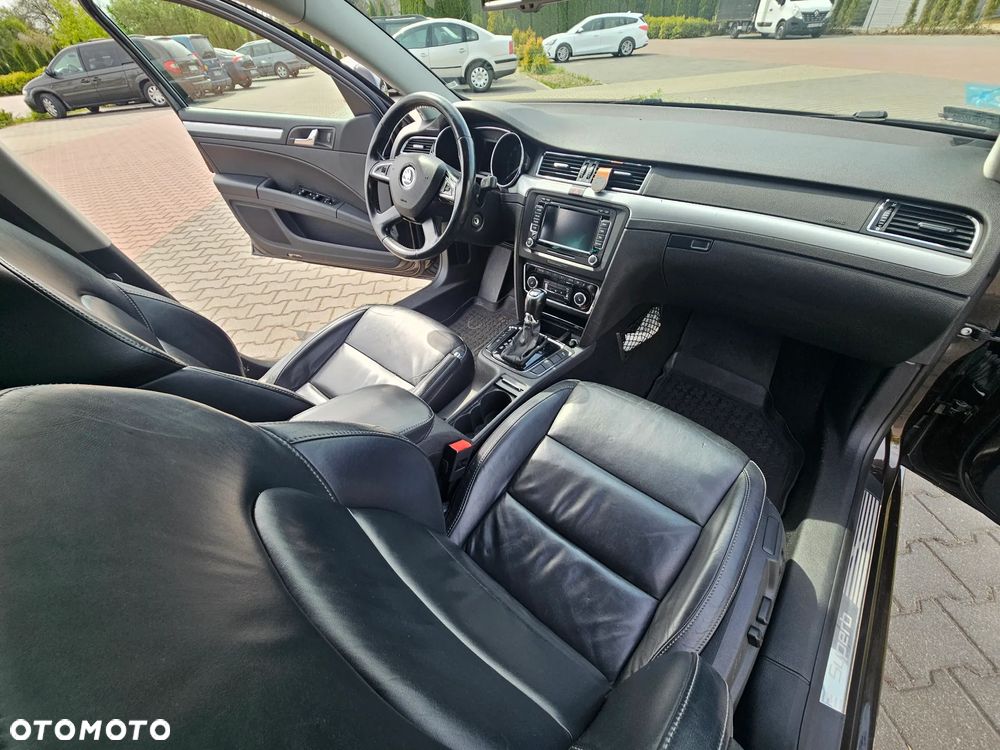 Skoda Superb 2.0 TDI 4x4 Business DSG - 21