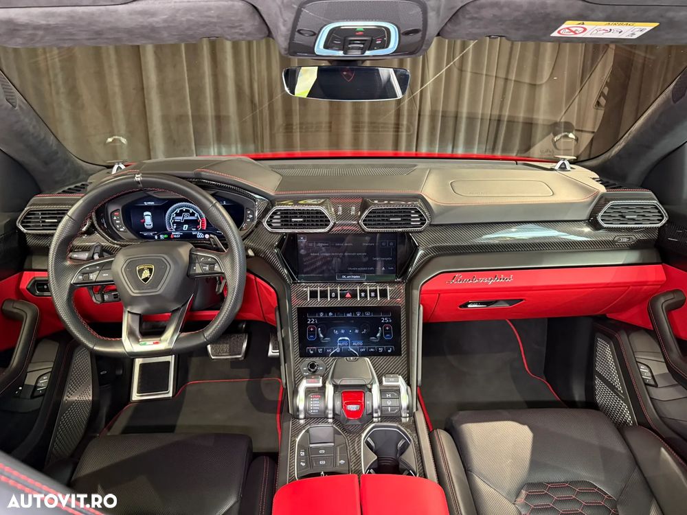 Lamborghini URUS - 24