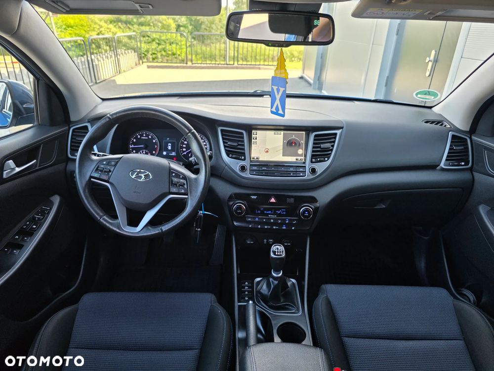Hyundai Tucson blue 1.6 GDi 2WD Navi - 12