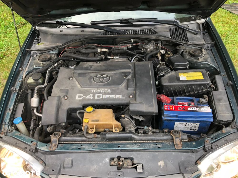 Toyota Avensis 2.0 D-4D Sol - 4