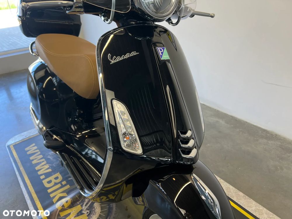 Piaggio Vespa - 25