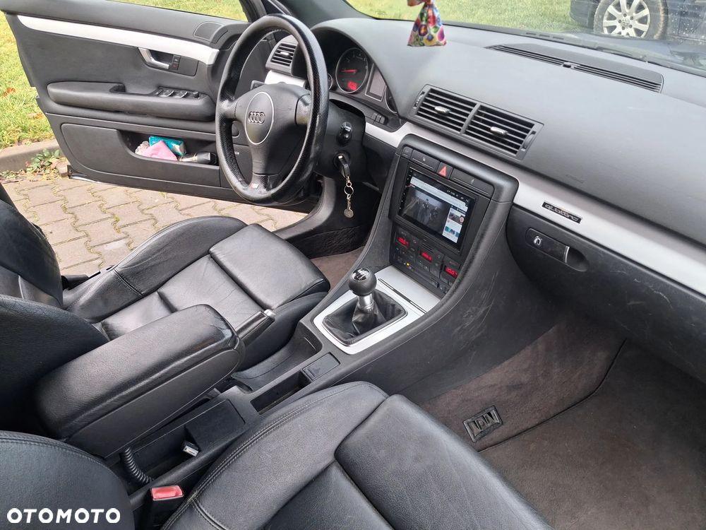 Audi A4 Avant 3.0 quattro - 12