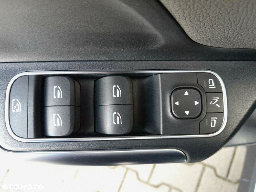 Mercedes-Benz EQA 250 66.5kWh Electric Art - 20