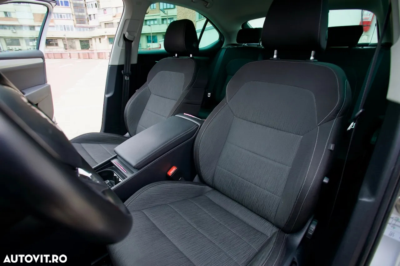 Skoda Superb 2.0 TDI DSG Ambition - 10
