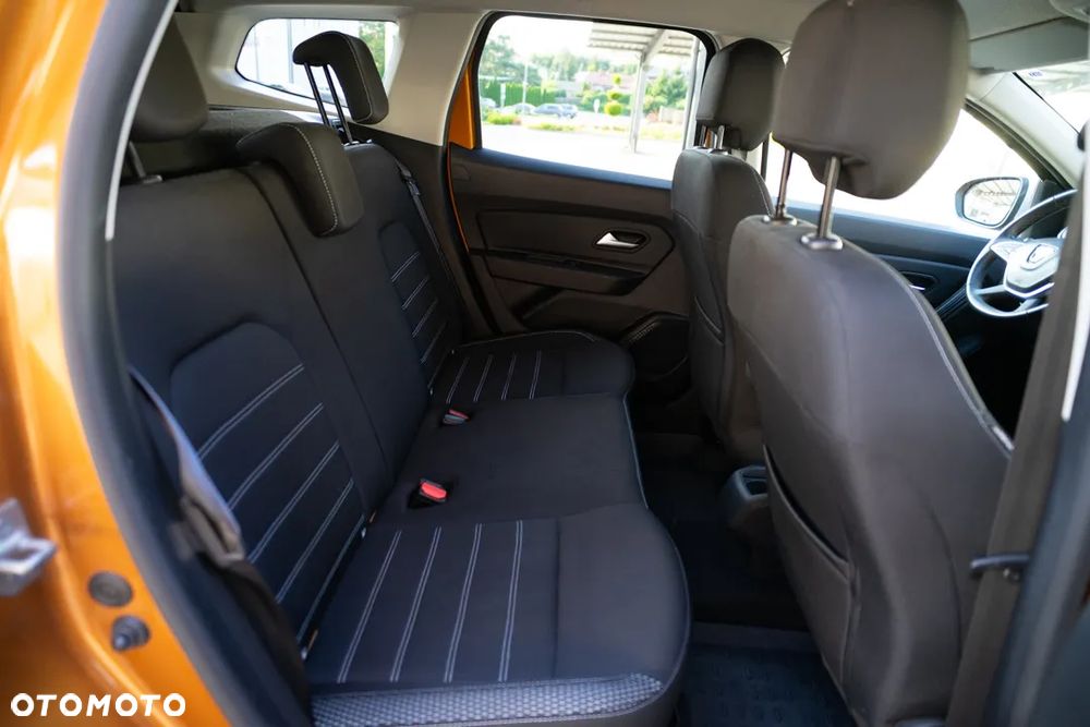 Dacia Duster 1.6 SCe Urban Explorer 4x4 S&S - 36