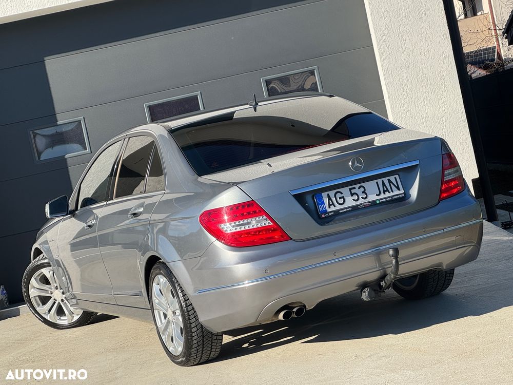 Mercedes-Benz C - 4