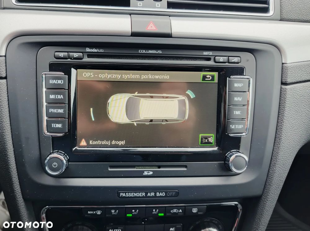 Skoda Superb 2.0 TDI 4x4 DSG Elegance - 32