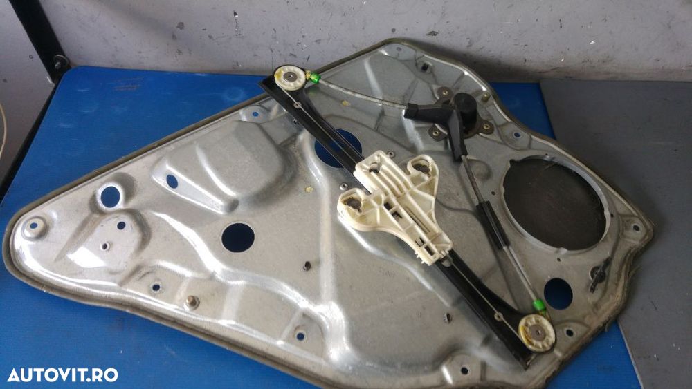 macara manuala usa dreapta spate vw polo 2002 6q6839138