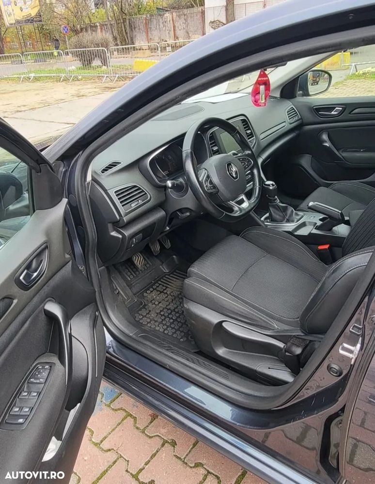 Renault Megane Energy dCi Intens - 10