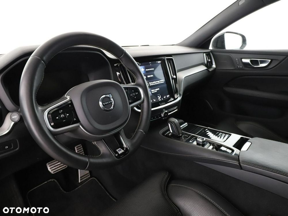 Volvo V60 T8 AWD Recharge Geartronic RDesign - 15