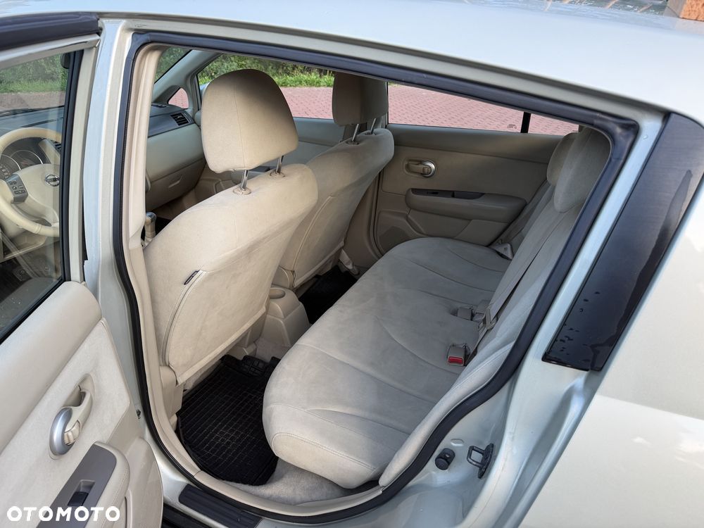 Nissan Tiida - 7