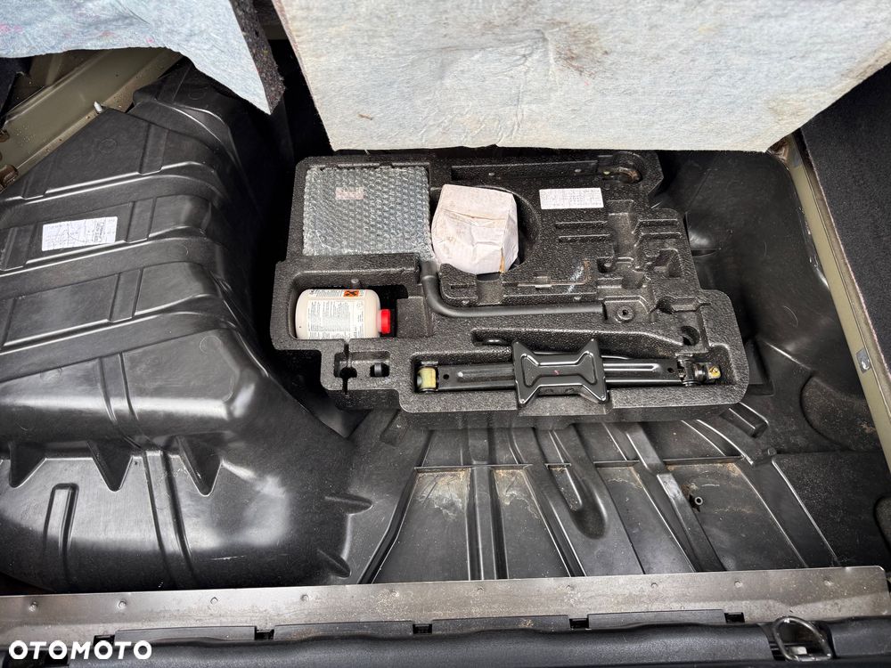 Renault Megane 2.0 Coupe-Cabriolet Luxe Privilege - 12