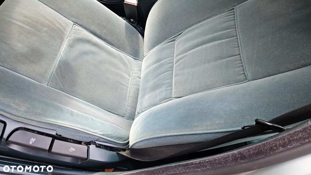 BMW Seria 5 523i - 26