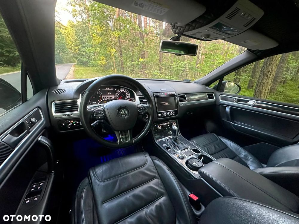 Volkswagen Touareg 3.0 V6 TDI BMT - 9