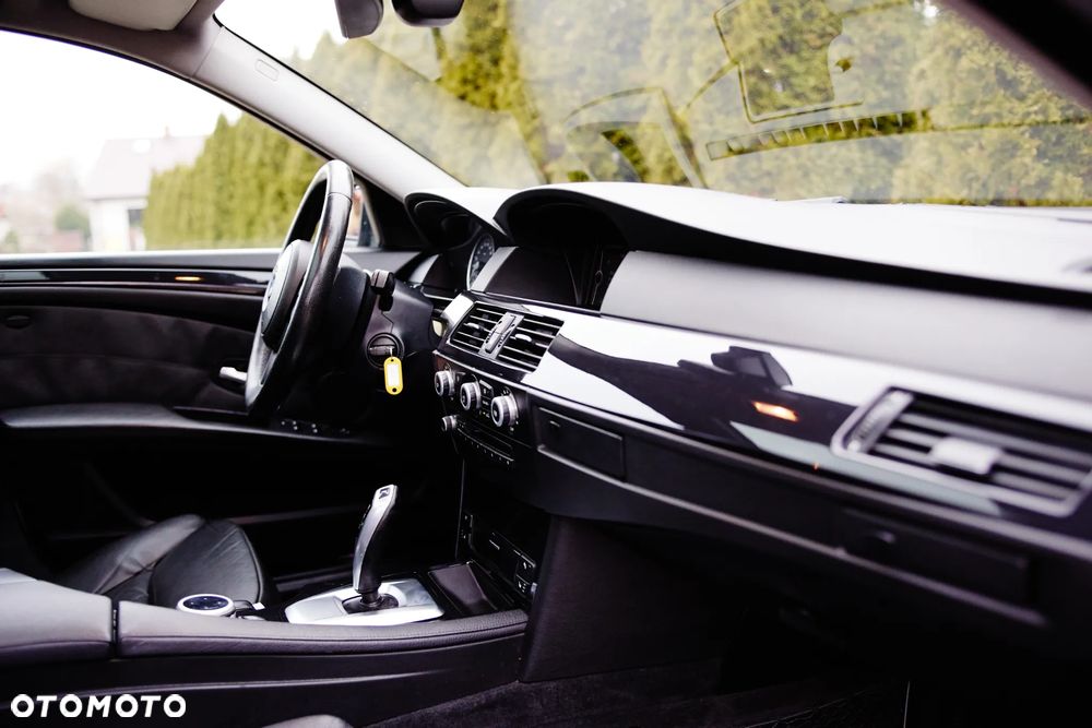BMW Seria 5 530d - 26