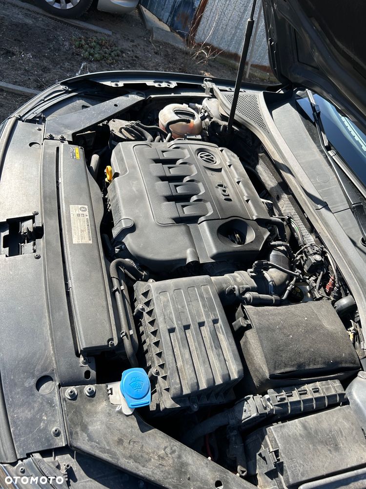 Volkswagen Passat - 23