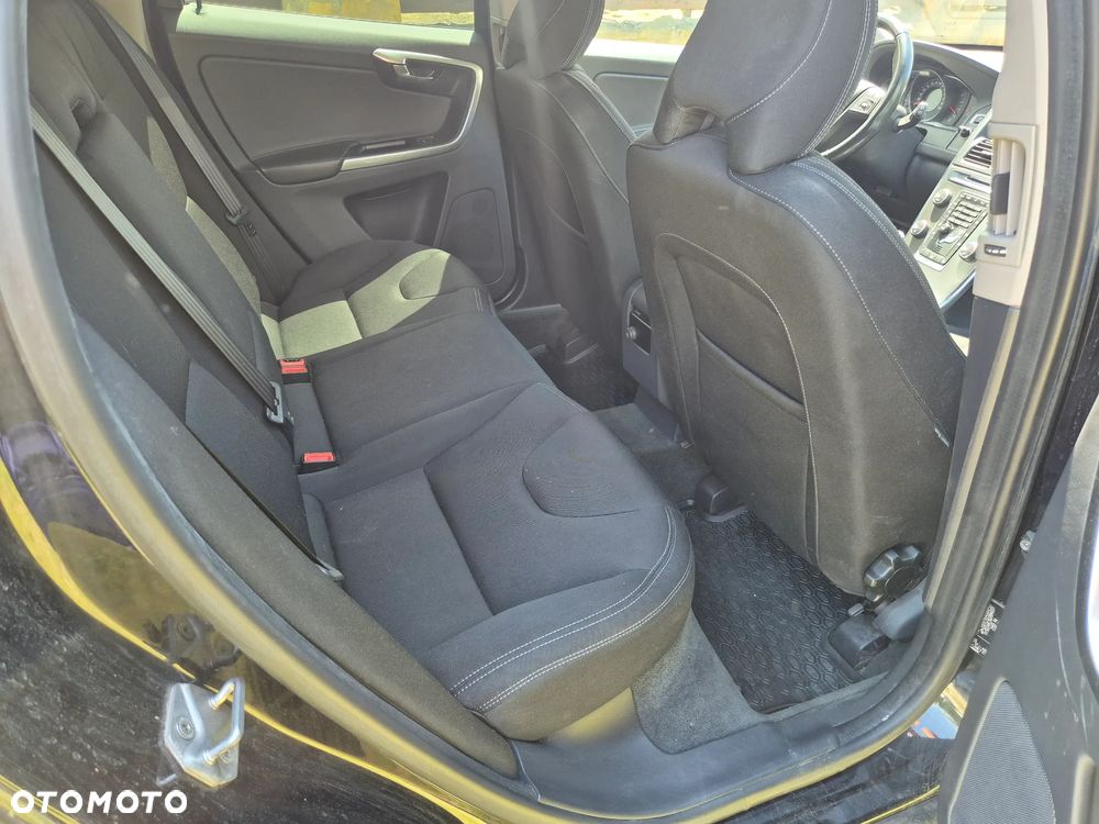 Volvo XC 60 D3 Momentum - 19