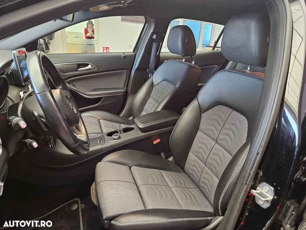 Mercedes-Benz GLA - 10