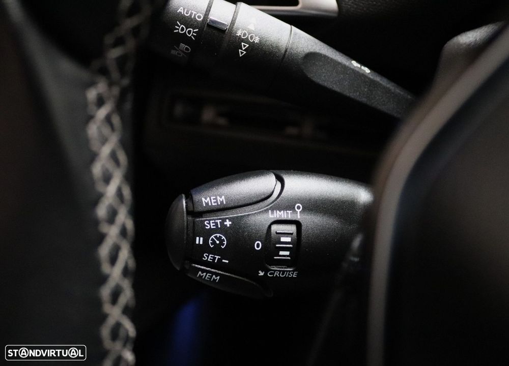 Peugeot 3008 1.5 BlueHDi Allure Pack EAT8 - 13