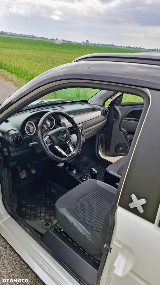 Microcar M.GO - 8